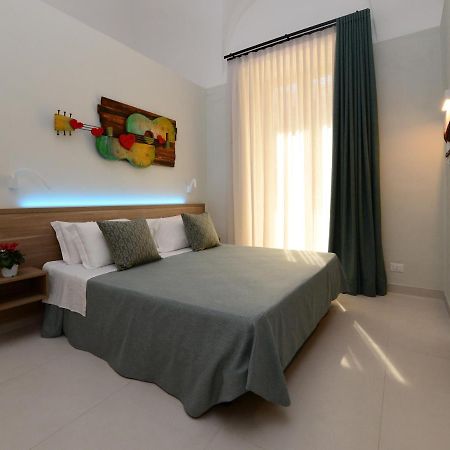 ויאסטה Dimora Del Cuore Guest House In Centro מראה חיצוני תמונה