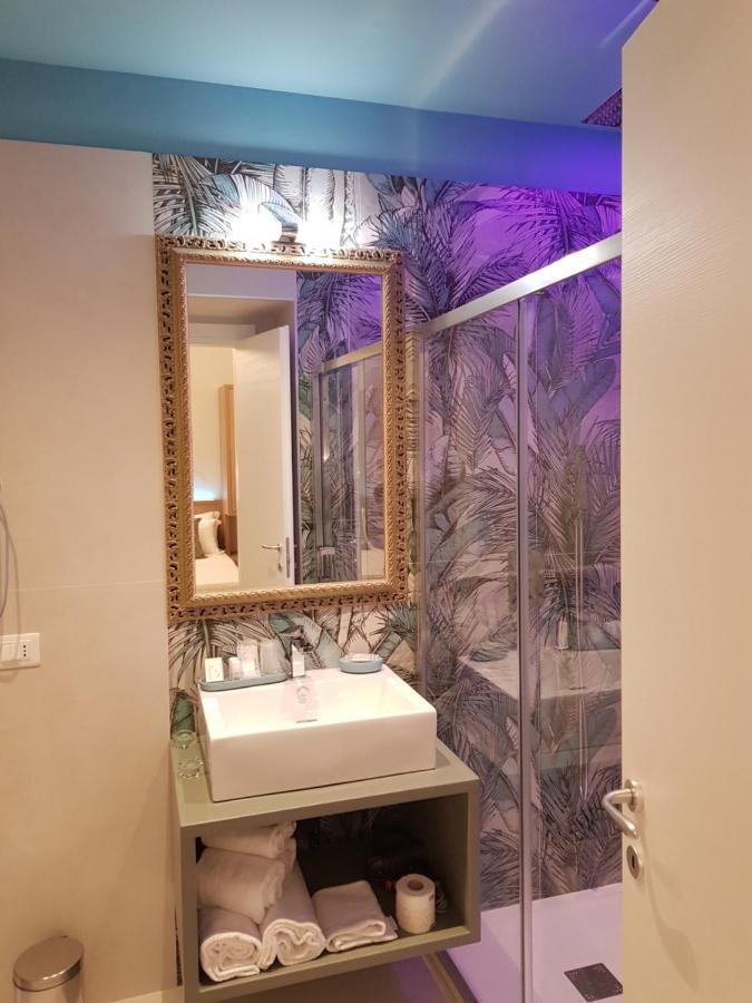 ויאסטה Dimora Del Cuore Guest House In Centro מראה חיצוני תמונה