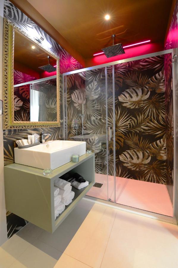 ויאסטה Dimora Del Cuore Guest House In Centro מראה חיצוני תמונה